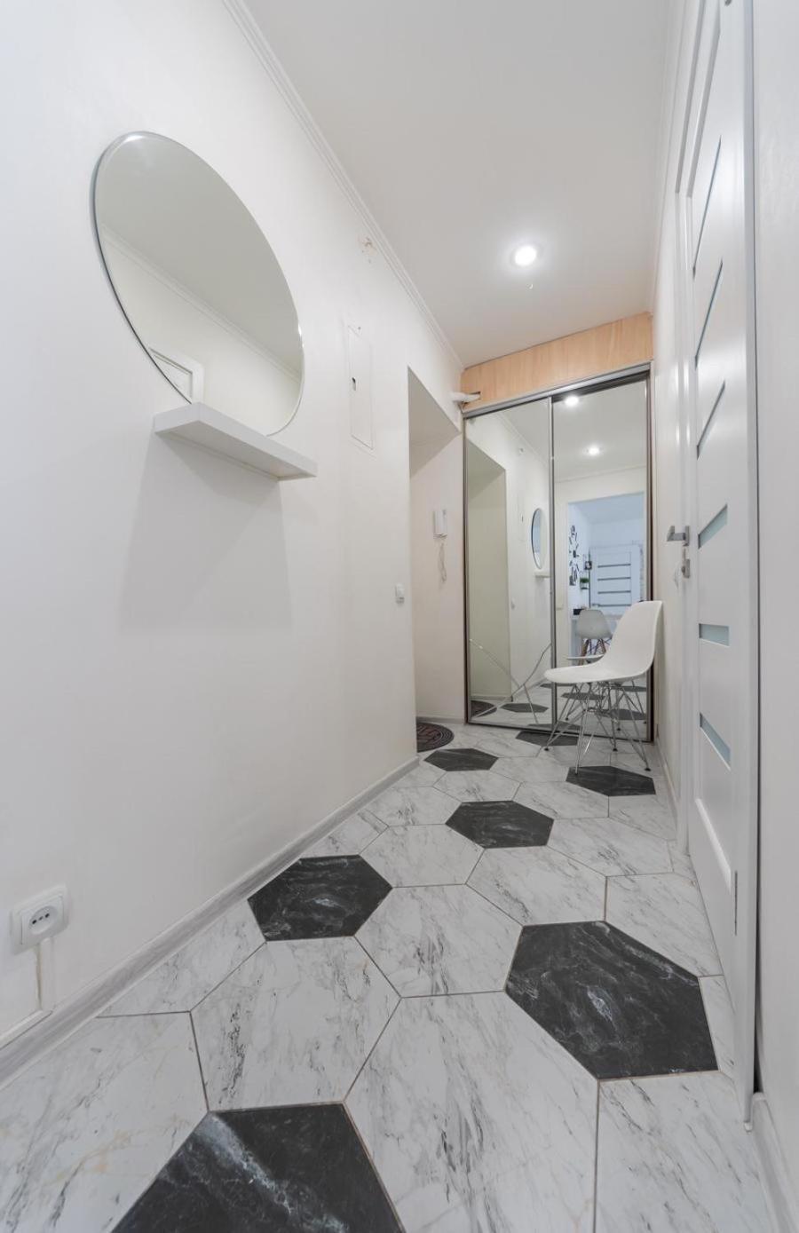 Flat 24 On Lesi Ukrainki 12 With 1 Bedroom Kyjev Exteriér fotografie